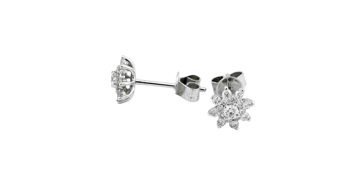 Blüten-Ohrstecker in Weißgold